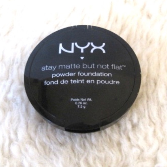 NYX Stay Matte But Not Flat Powder Foundation SMP-12 Tawny - Picture 3 of 7